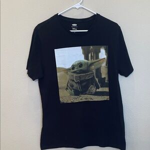 Old Navy Disney Unisex Shirt Size Medium